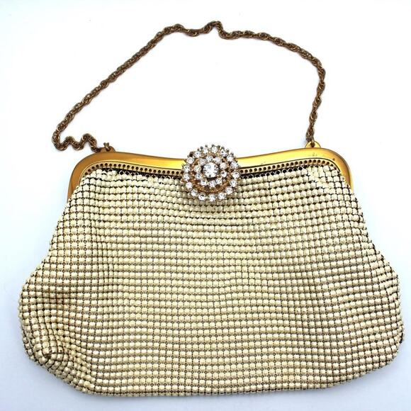 1940’s Whiting and Davis Ivory Mesh Wristlet Evening Purse with Crystal Clasp✨ - Picture 1 of 8